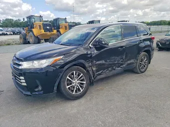 2019 Toyota Highlander 5TDJZRFH5KS593205 Lot 53085886