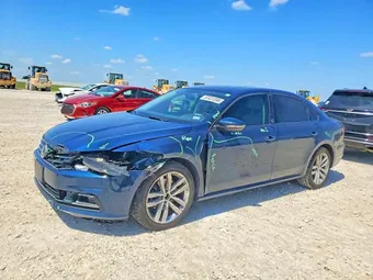 2019 Volkswagen Passat 1VWLA7A36KC010140