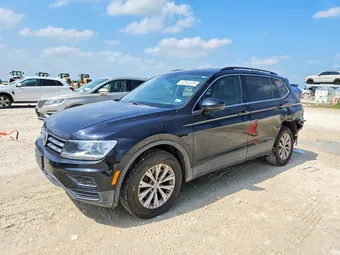 2019 Volkswagen Tiguan 3VV3B7AXXKM085233