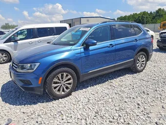 2018 Volkswagen Tiguan 3VV2B7AX4JM096688