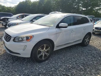 2015 Volvo XC60 YV4902RC8F2571598