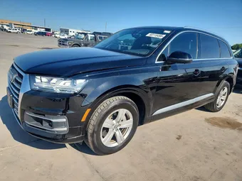 2018 Audi Q7 WA1LHAF74JD014777