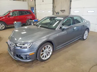 2019 Audi A4 WAUFNAF47KA018310