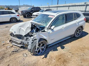 2017 BMW X1 WBXHU7C3XH5H36275