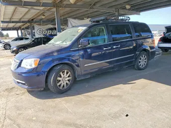 2015 Chrysler Town & Country 2C4RC1BG7FR753750