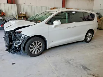 2018 Chrysler Pacifica 2C4RC1FGXJR351353