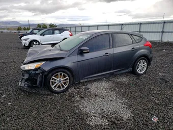2017 Ford Focus 1FADP3K25HL223924