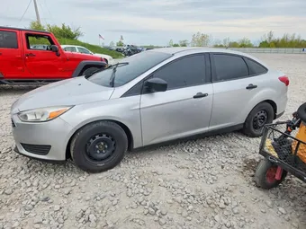 2017 Ford Focus 1FADP3E24HL322326