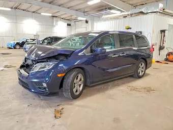 2018 Honda Odyssey 5FNRL6H54JB103295