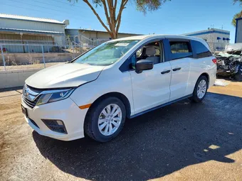 2018 Honda Odyssey 5FNRL6H22JB015836