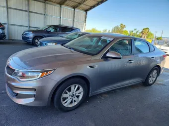 2018 Kia Optima 5XXGT4L39JG211782