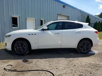 2018 Maserati Levante ZN661YUS7JX298524