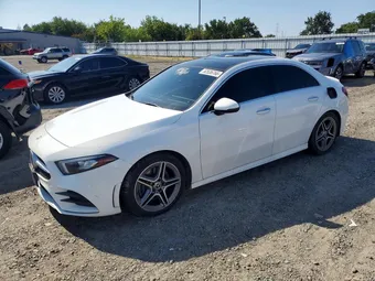 2020 Mercedes-Benz A-Class W1K3G4EB7LJ208147