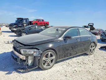 2020 Mercedes-Benz A-Class W1K3G4EB9LJ234345