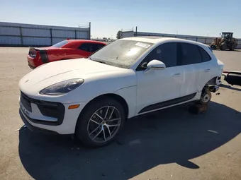 2026 Porsche Macan WP1AA2A51TLB10645
