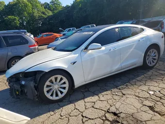 2018 Tesla Model S 5YJSA1E23JF243911