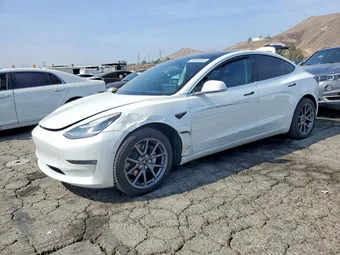 2019 Tesla Model 3 5YJ3E1EB4KF388532 Lot 54916036