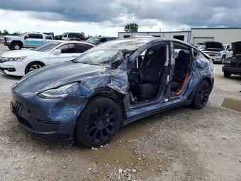 2021 Tesla Model Y Long 5YJYGDEE4MF062616