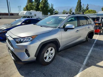 2019 Toyota RAV4 2T3W1RFV3KW031420 Lot 59232016