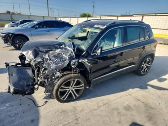 2017 Volkswagen Tiguan WVGVV7AX7HW512922