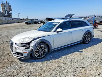 2018 Audi A4 WA17NAF40JA077750
