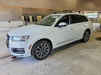 2018 Audi Q7 WA1LAAF76JD038308