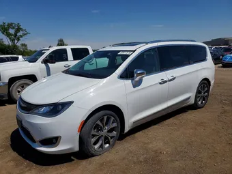 2017 Chrysler Pacifica 2C4RC1GG7HR735454