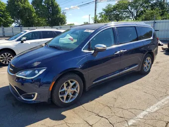 2018 Chrysler Pacifica 2C4RC1GG9JR314597