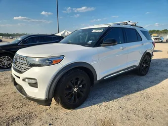 2021 Ford Explorer 1FMSK7FHXMGA63835