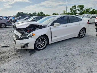 2019 Ford Fusion 3FA6P0RU9KR137202 Lot 58205946