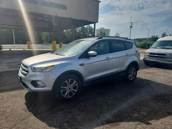 2017 Ford Escape 1FMCU9GD0HUC70084