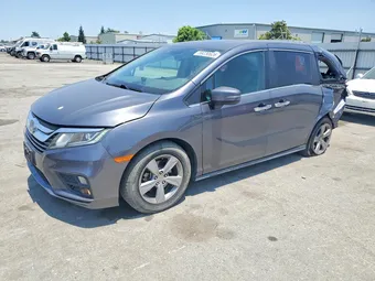 2018 Honda Odyssey 5FNRL6H7XJB053407
