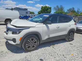 2021 Kia Seltos KNDEU2AA2M7120456