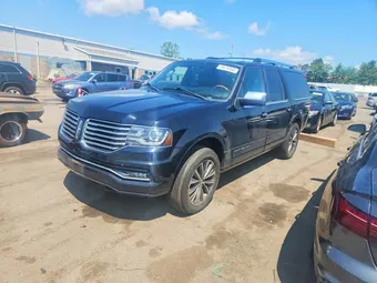 2017 Lincoln Navigator 5LMJJ3JT4HEL08775