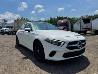 2019 Mercedes-Benz A-Class WDD3G4FB7KW010619
