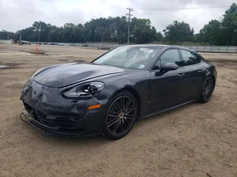 2017 Porsche Panamera WP0AB2A79HL122131