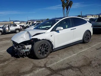 2022 Tesla Model X 7SAXCDE53NF363664