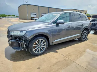 2019 Audi Q7 WA1LAAF75KD004426