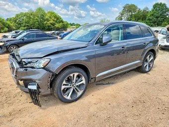 2024 Audi Q7 WA1LXBF75RD000875
