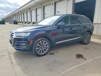 2019 Audi Q7 WA1LAAF74KD016650