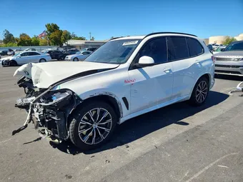 2020 BMW X5 5UXCR6C09L9B65919
