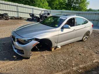 2018 BMW 3 Series WBA8Z9C55JG828555