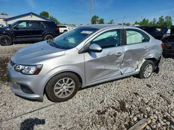 2017 Chevrolet Sonic 1G1JD5SH8H4111076