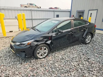 2019 Chevrolet Cruze 1G1BE5SM6K7145960