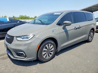 2022 Chrysler Pacifica 2C4RC1L78NR129999