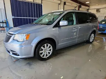 2015 Chrysler Town & Country 2C4RC1BG2FR538745