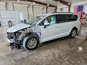 2020 Chrysler Voyager 2C4RC1DG9LR260970