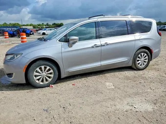 2019 Chrysler Pacifica 2C4RC1BG5KR650773