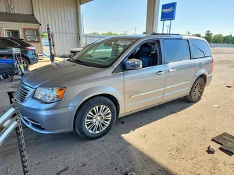 2015 Chrysler Town & Country 2C4RC1CG9FR742067