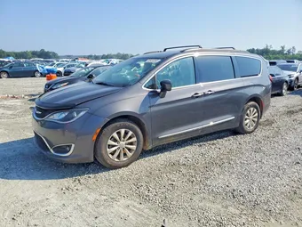 2017 Chrysler Pacifica 2C4RC1BG3HR506681